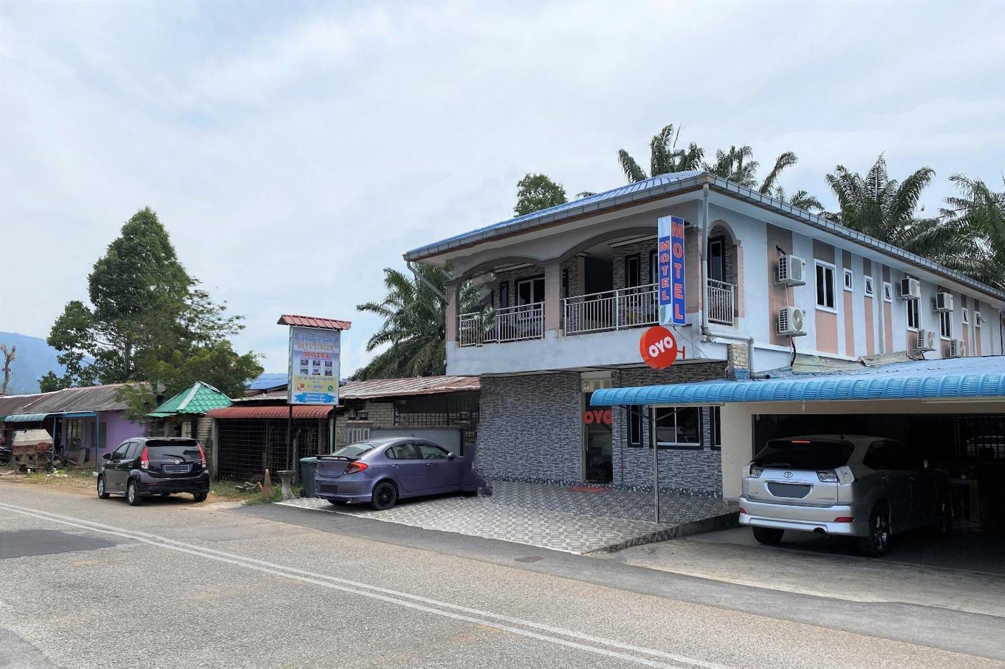 Oyo 90205 Bayu Sintok Motel Changlun Exteriör bild