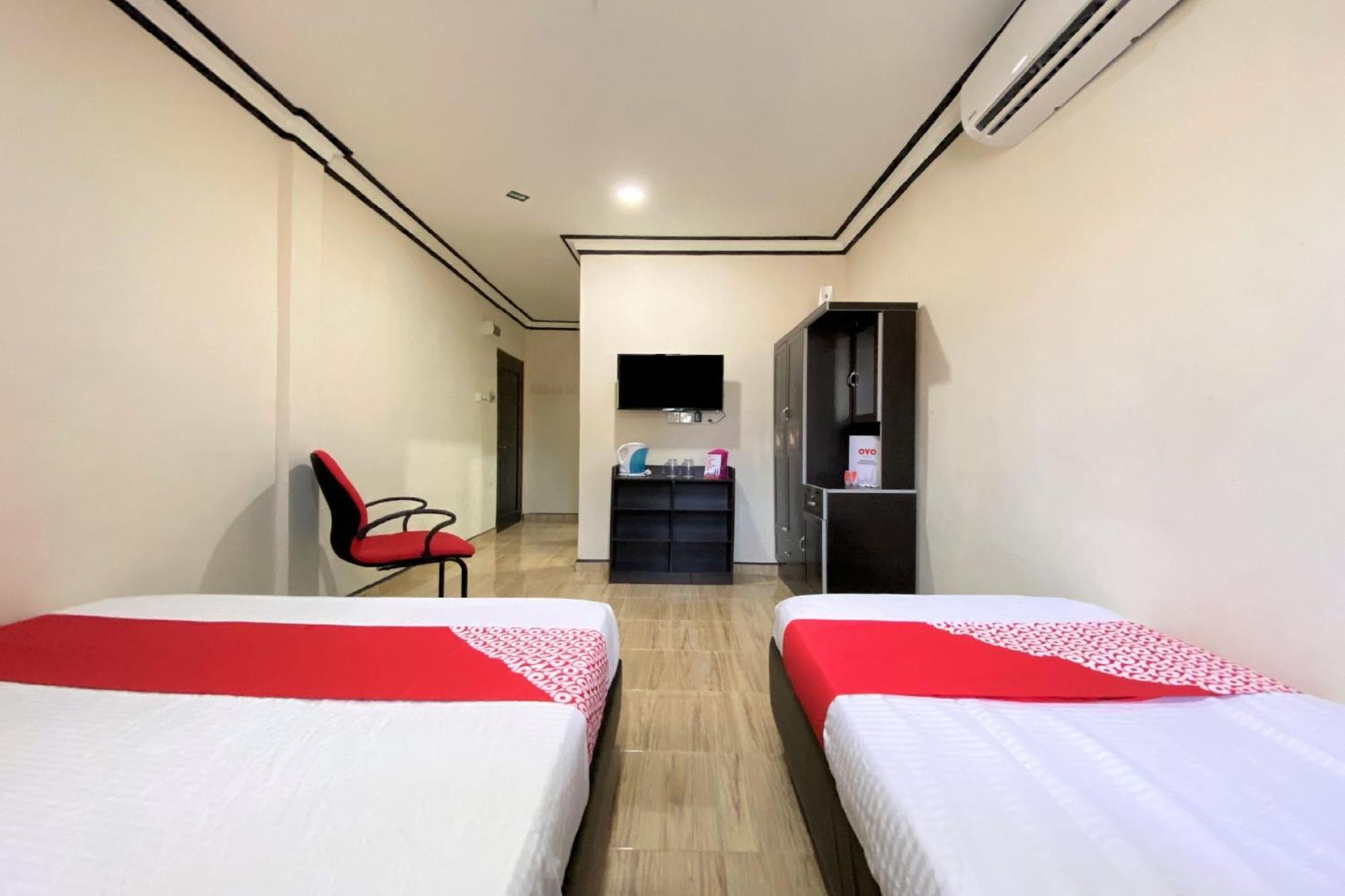 Oyo 90205 Bayu Sintok Motel Changlun Exteriör bild