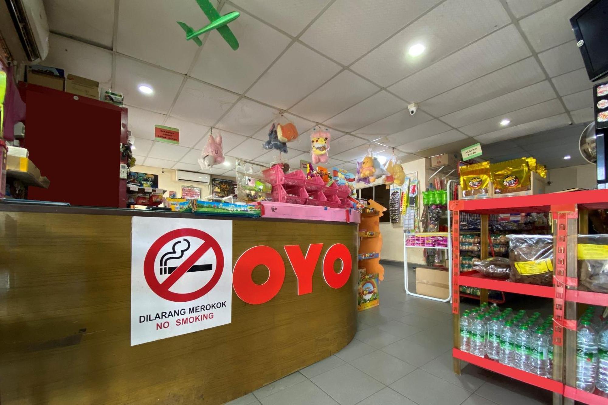 Oyo 90205 Bayu Sintok Motel Changlun Exteriör bild